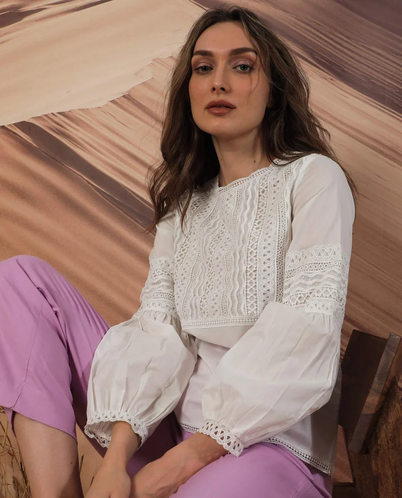 Rareism Women's Lace-Detailed Balloon Sleeve Blouse