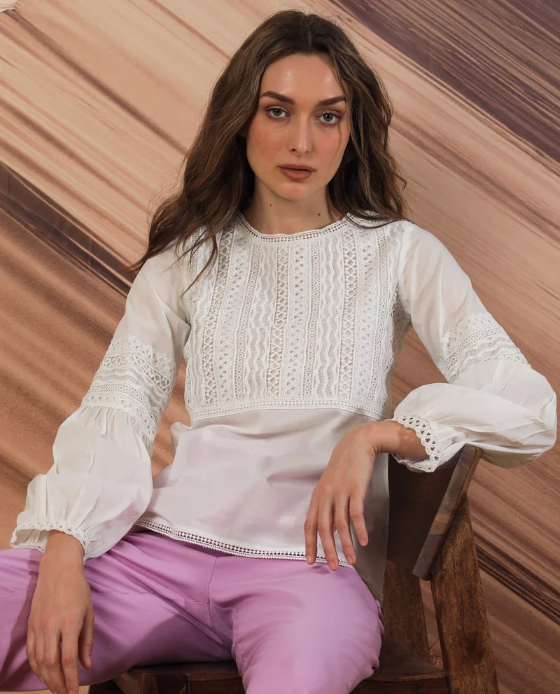 Rareism Women's Lace-Detailed Balloon Sleeve Blouse