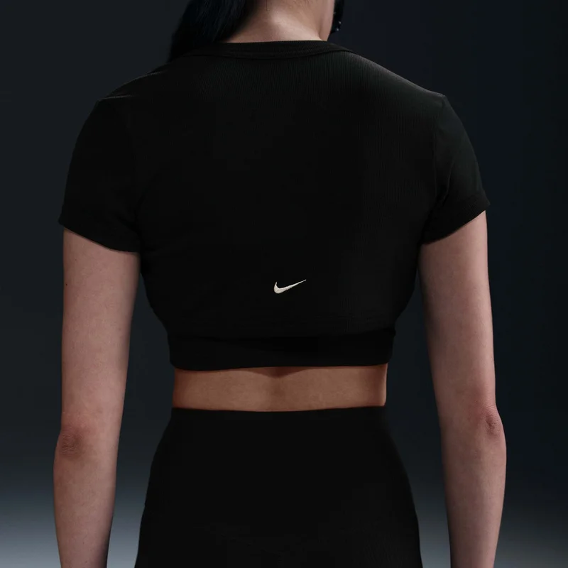 نايكي طقم سبورتووير تشيل نيت 2 في 1 للنساء