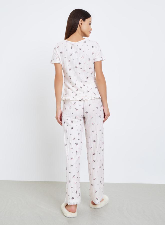 Styli Textured Ditsy Floral Lettuce Hem Bolero Sleeve Top and Pyjama Set - Image 5