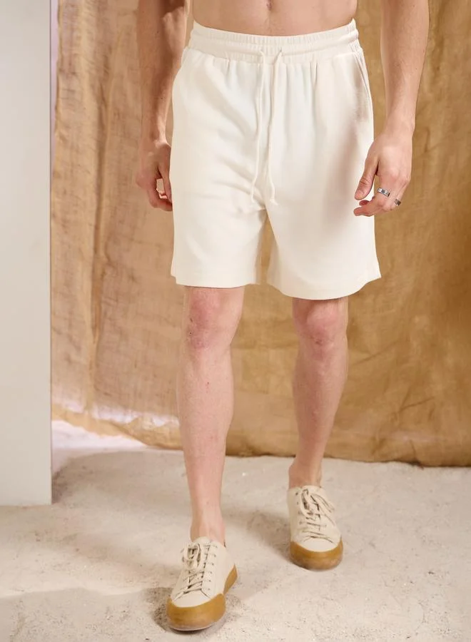 SASSAFRAS Sassafras Men White Waffle Textured Relaxed Fit Shorts