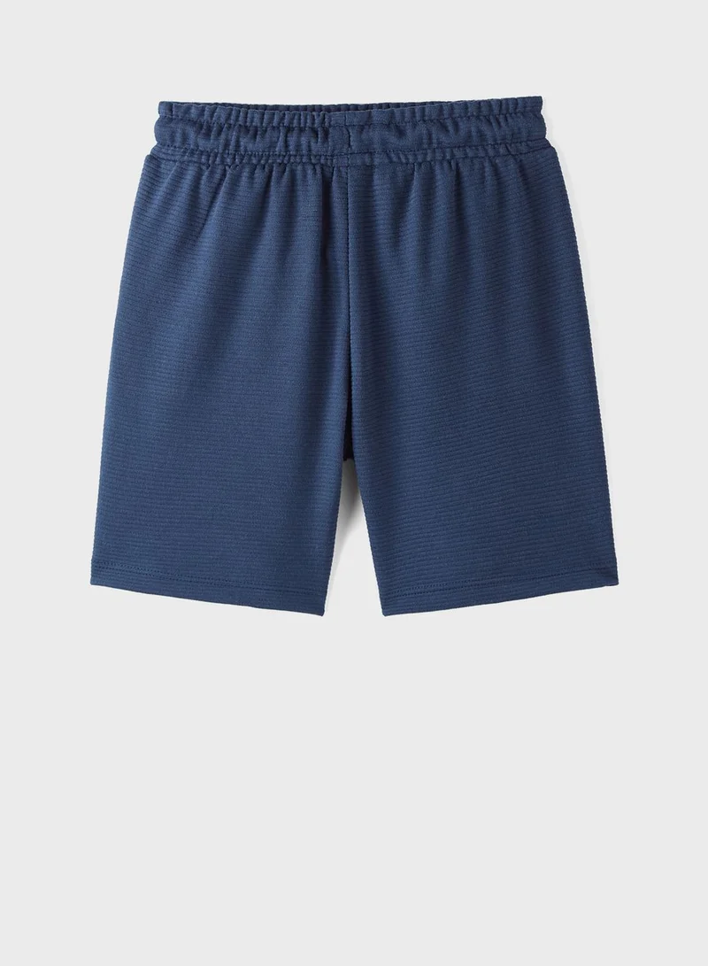 جون Textured Shorts