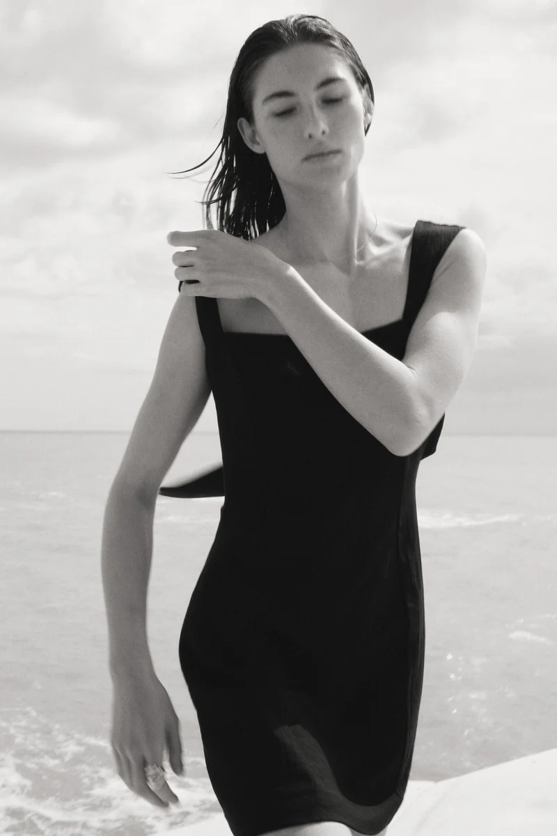 H&M Bow-back dress