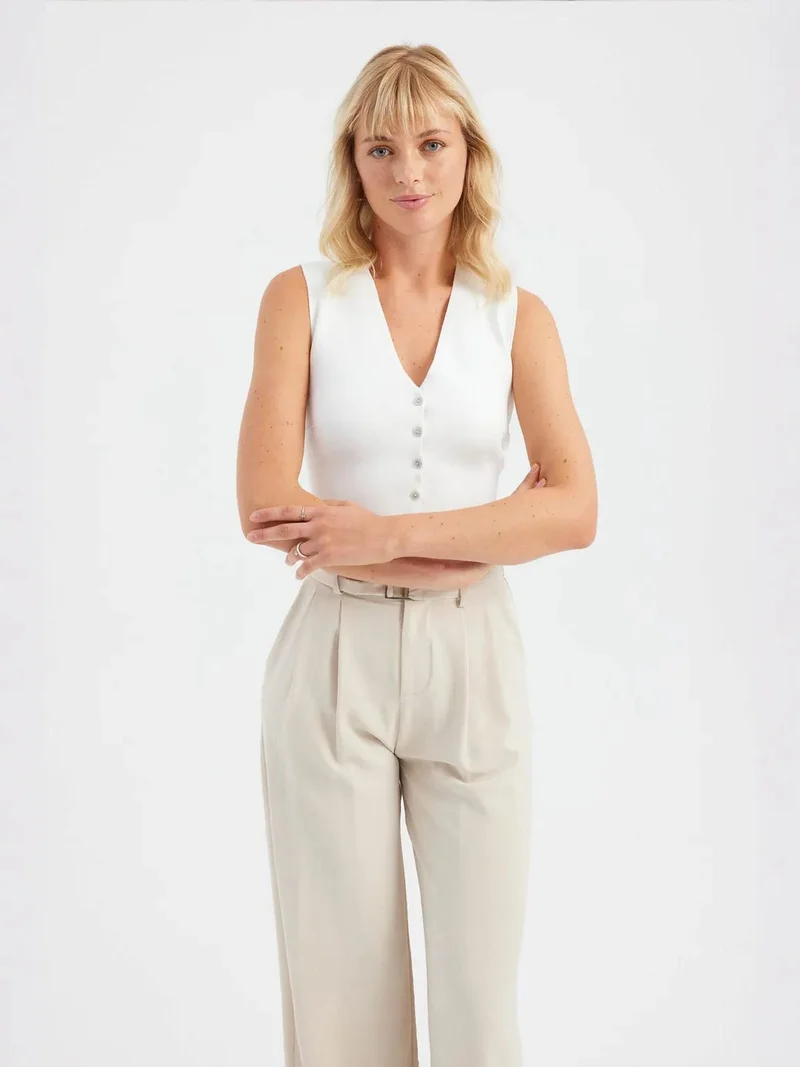 HICCUP Sleeveless Cropped Knitted Sweater Vest