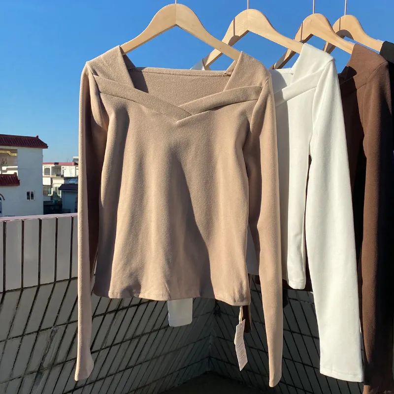 Square Collar Base Shirt Womens New Autumn and Winter Styish White Fleece Scrub Slim-fit Short Top Long-sleeved T-shirt Coffee - Image 2