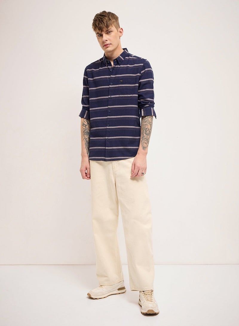 ذا بير هاوس قميص قطني رجالي بقصة ضيقة وأكمام طويلة من داف - Image 2