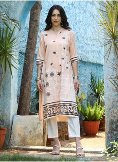  قصة Women's Peach Orange Bird Print Kurta With Chalk White Trousers Set  - Image 2