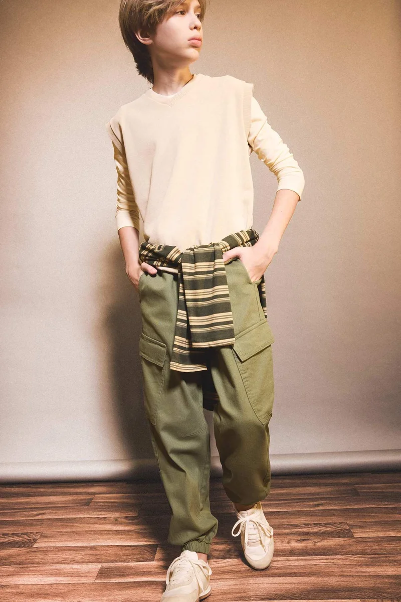 ديفاكتو Boy V-Neck Washed Vest