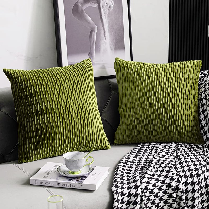 Dezene 18x18 Moss Green Throw Pillow Cases: 2 Pack Original مخطط مخملي مربع أغطية وسادة مزخرفة لأريكة Farmhouse