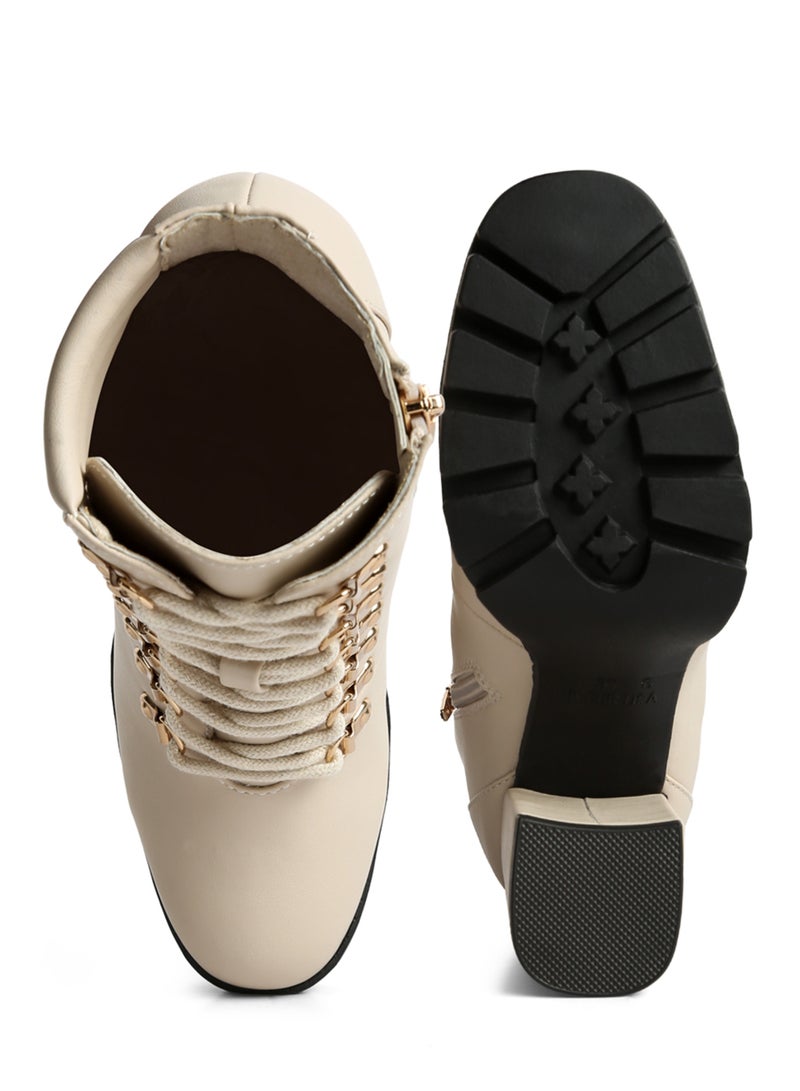 لندن راج حذاء بكعب سميك ورباط باللون البيج - Image 4