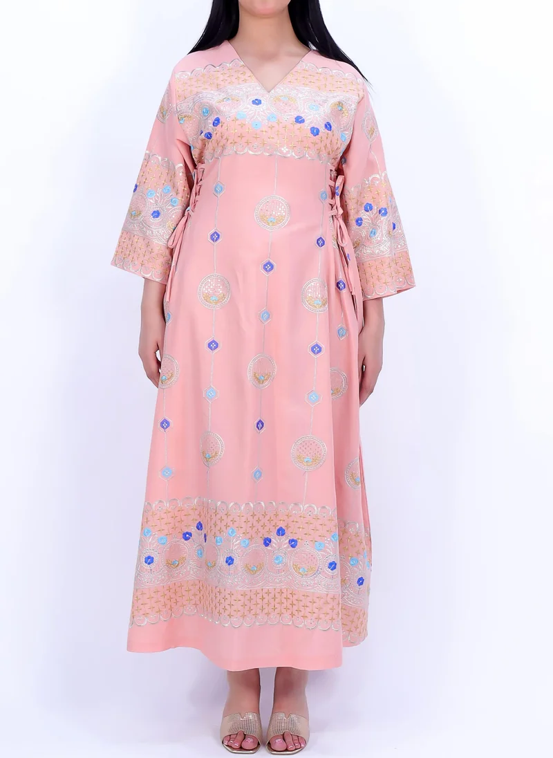 ان لاف An elegant and luxurious women dress.