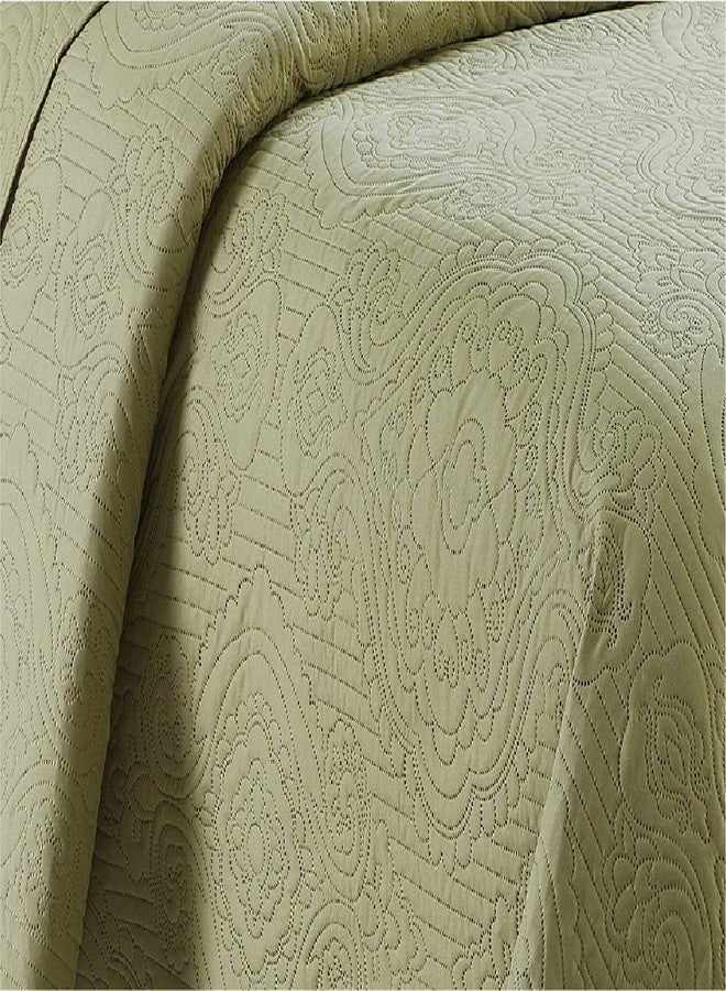 Home Collection 3pc King/Cal King Over Size Luxury Embossed Bedspread Set Light Weight Solid Sage Green New - Image 2