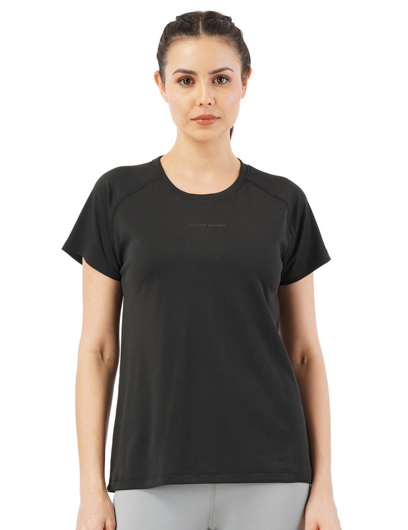 pump'd قميص نسائي خفيف الوزن من القماش الناعم مع تحكم في الروائح، خياطات ناعمة، ملاءمة ضيقة وحماية من الأشعة فوق البنفسجية - Image 1