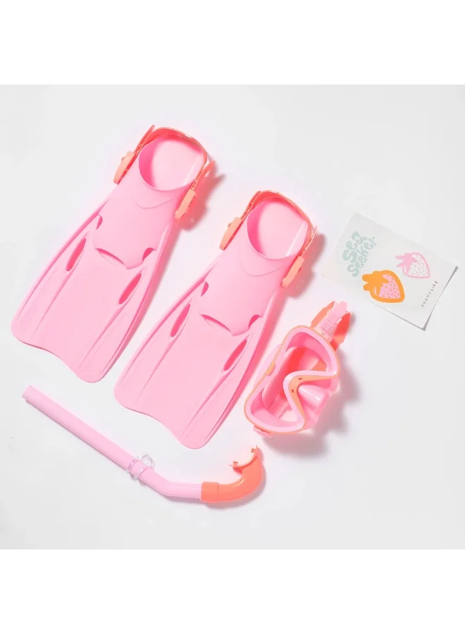 SUNNY LIFE Kids Dive Set – Medium Sea Seeker Strawberry | Snorkel & Swim Goggles Set for Kids | Summer Swimming Gear for Pool, Beach, and Underwater Exploration | Fun Snorkeling Kit