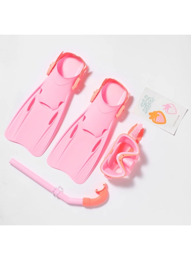 SUNNY LIFE Kids Dive Set – Medium Sea Seeker Strawberry | Snorkel & Swim Goggles Set for Kids | Summer Swimming Gear for Pool, Beach, and Underwater Exploration | Fun Snorkeling Kit  - Image 2