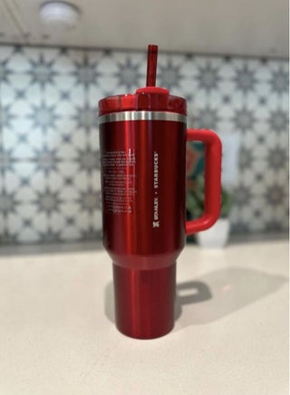 Quencher H2.0 FlowState Stainless Steel Vacuum Insulated Tumbler with Lid and Straw for Water, Iced Tea or Coffee, Smoothie and More, Starbucks Red, 40 oz - view 2