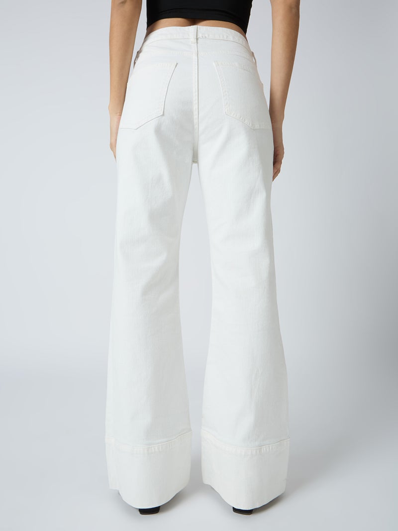 globus Globus Women Cotton Stretch Solid Mid-Rise Wide Bottom Hem Bootcut Jeans  - Image 5