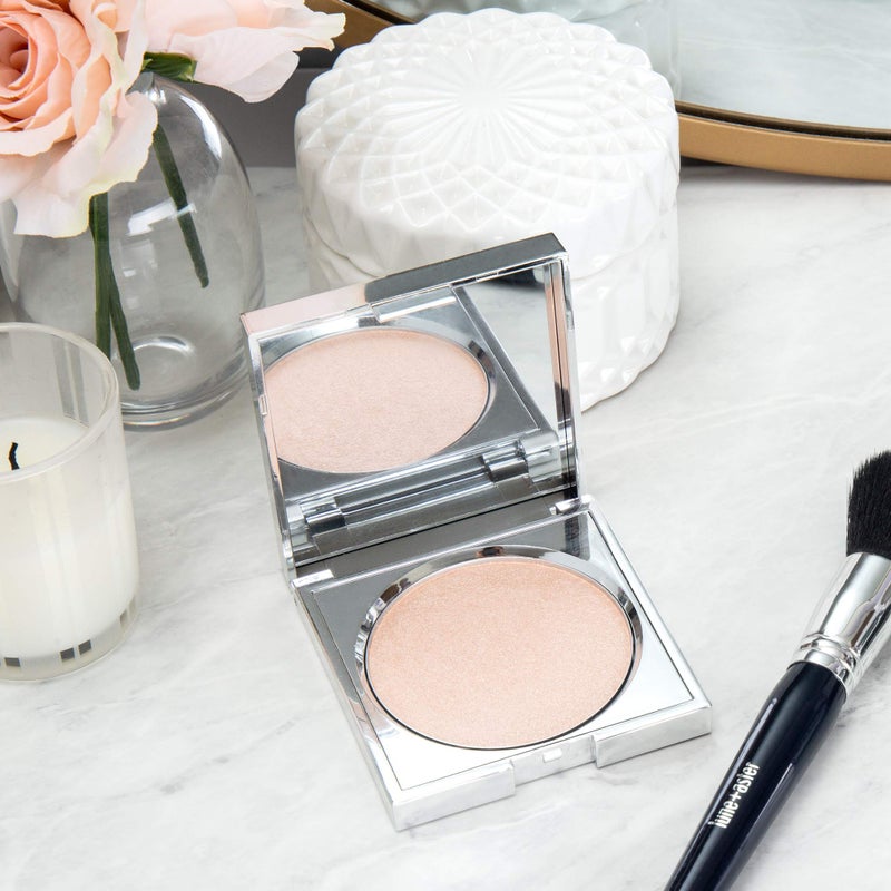 Lune+Aster Superstar Highlighter | Universally Flattering Silk-Textured Champagne Highlighter - Image 3