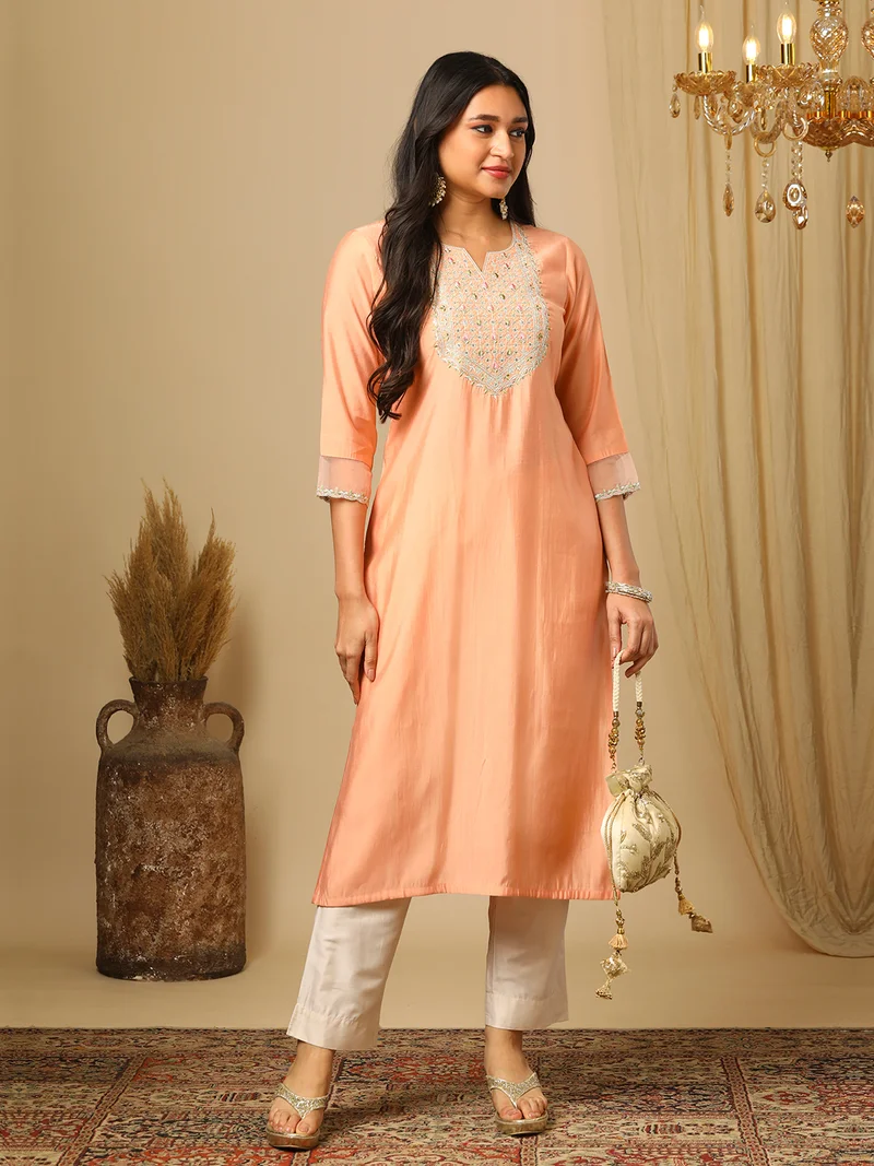 globus Globus Women Yoke Design Thread Work Festive Kurta