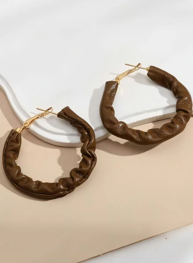 تايك تو أقراط حلقيةة