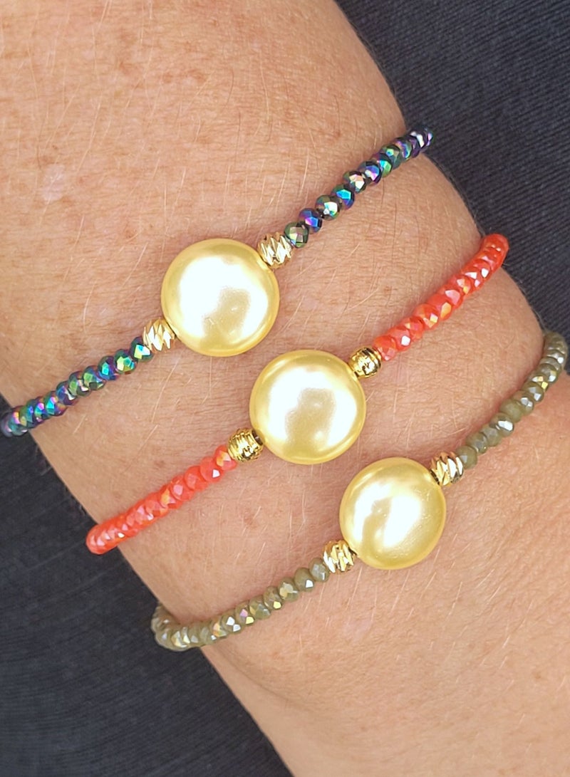 Alwan Set of 3 Crystal Bracelets with a Majorca Style Pearl - Image 5