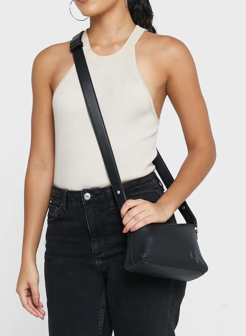 Calvin Klein Jeans Sculpted Zip Around Crossbody