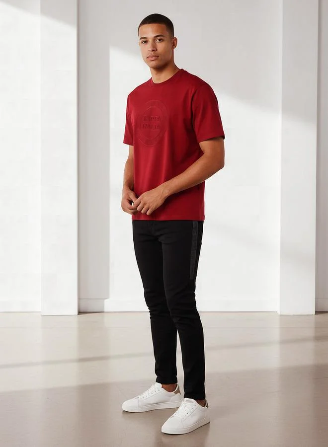 كابا تيشيرت رجالي مطرز بشعار كابا