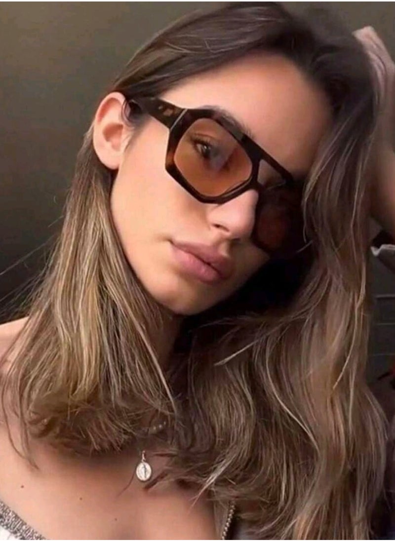 شي إن 1 قطعة نظارات شمسية شي ان مربعة ذات شعاع مزدوج جديدة عالية الجودة للنساء بتصميم ريترو  - Image 2