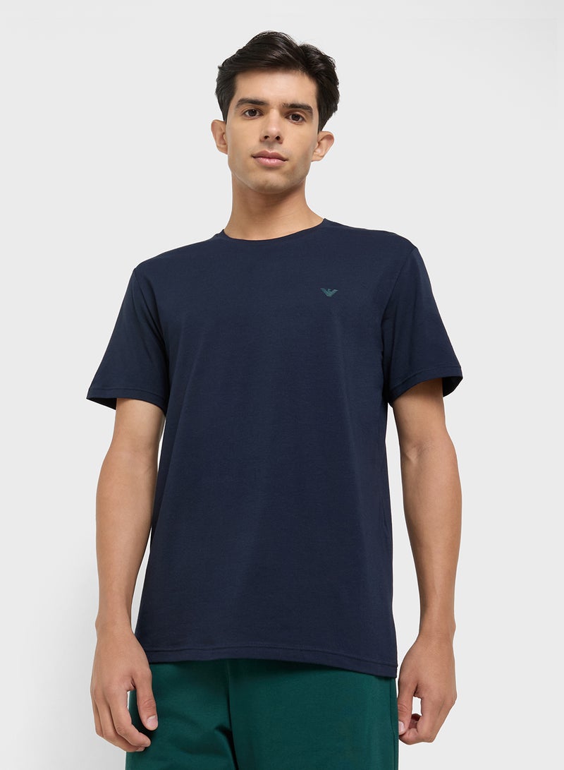 امبوريو ارماني طقم تي شيرت وشورت بشعار - Image 3