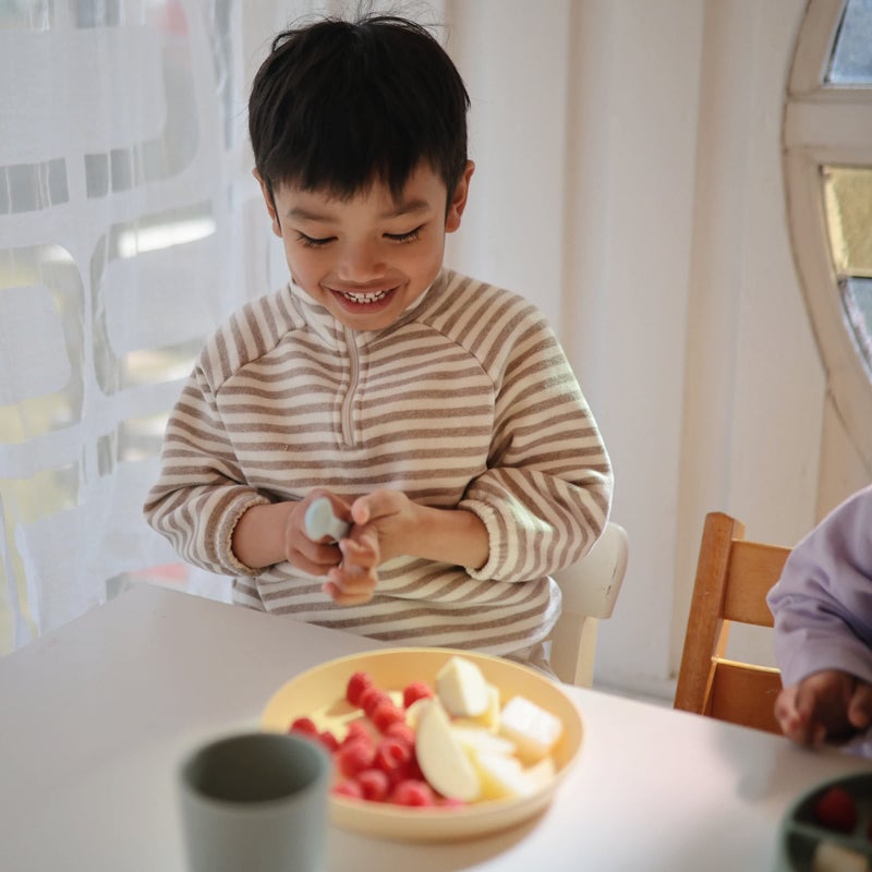 mushie Round Dinnerware Plates for Kids | Made in Denmark, Set of 2 (Daffodil) - Image 4