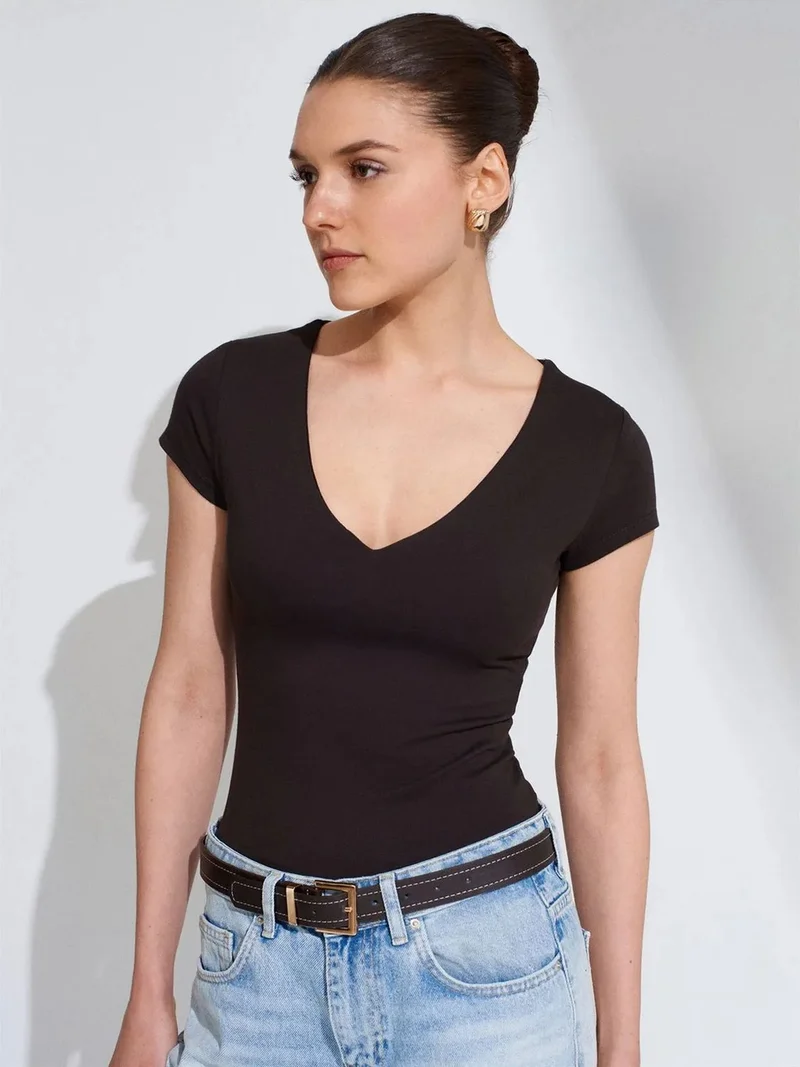 ديلفين DILVIN Slim Fit V-Neck Knit Blouse