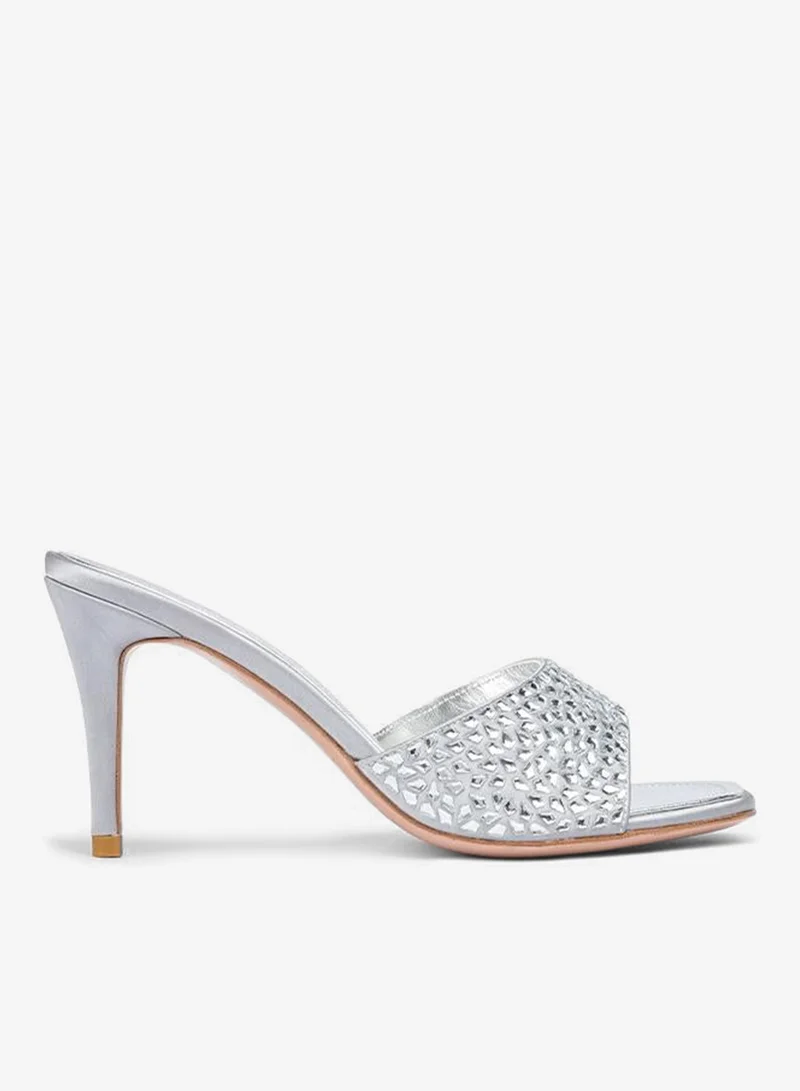 نيكولي Eleanor