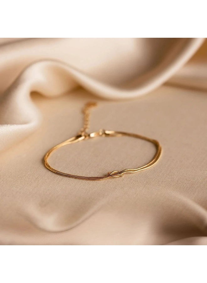 Men's and Women's Love Knot Bracelet Set - Elegant Gold and Silver Bracelet Expressing Bondage and Feelings - Perfect Gift for Couples and Lovers - Image 3