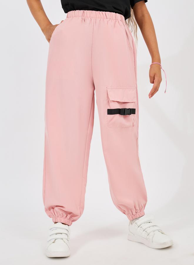 Styli New York Print T-Shirt & Cargo Pants Set - Image 5