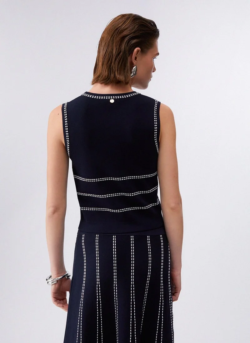 ليو جو Knit Top
