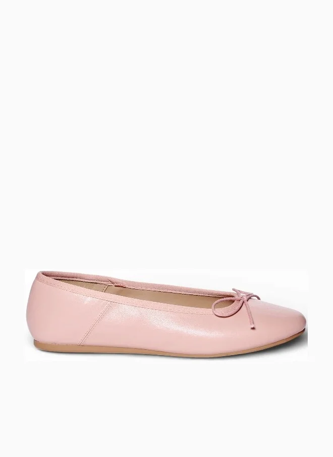 Bata Ribbon Detailed Ballerina
