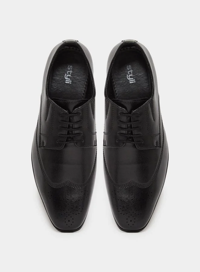 Styli  Black Classic Brogue Lace-Up Shoes for Men | Best Price UAE