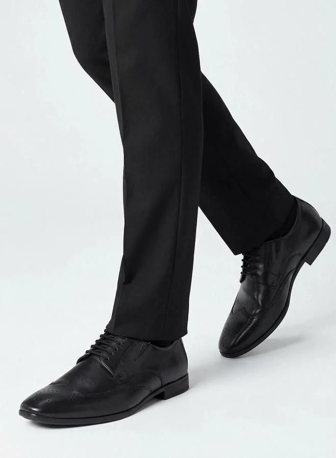 Styli  Black Classic Brogue Lace-Up Shoes for Men | Best Price UAE