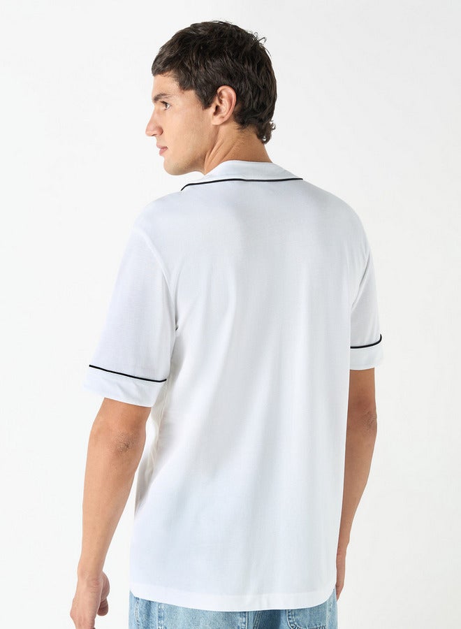 ستارتر قميص بياقة على شكل حرف  بقصة عادية مطبوع عليه - Image 3