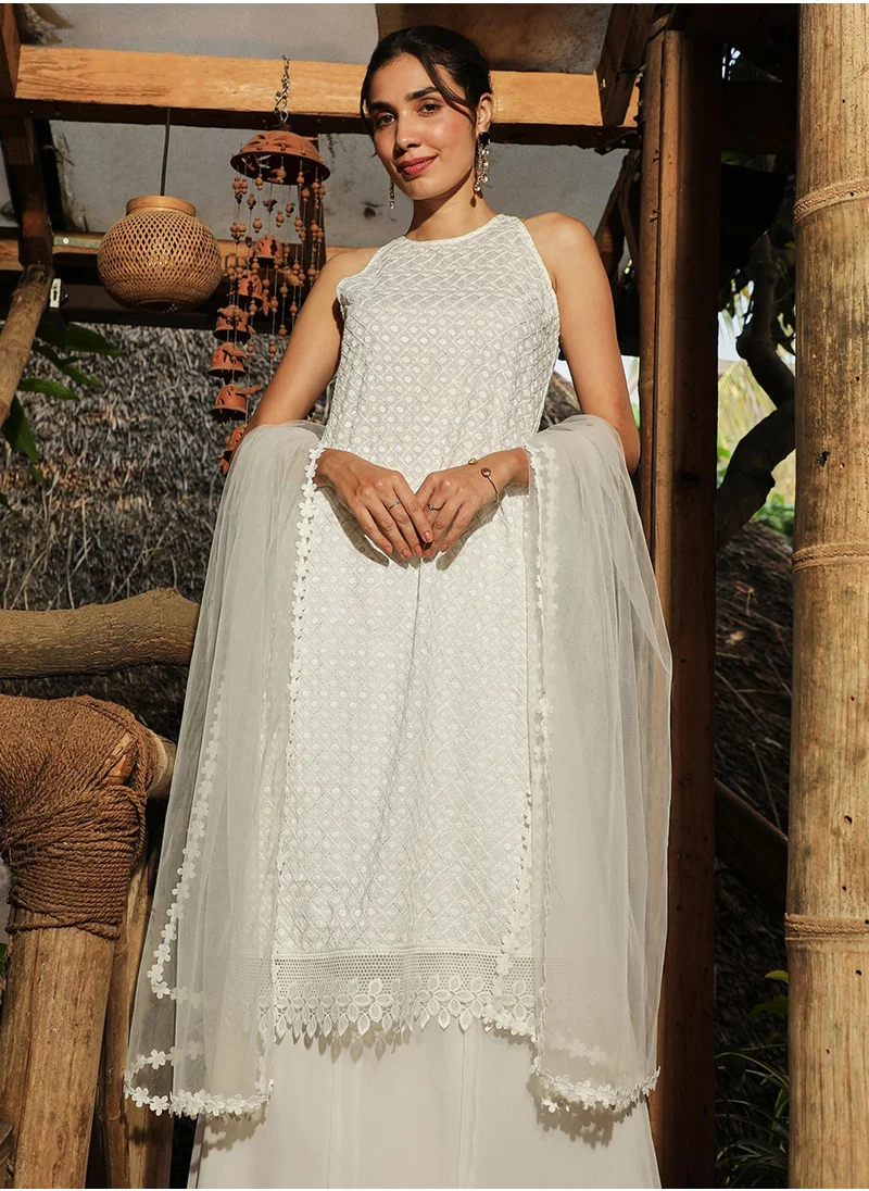  قصة Women's Daisy White Flora Frill Kurta Set