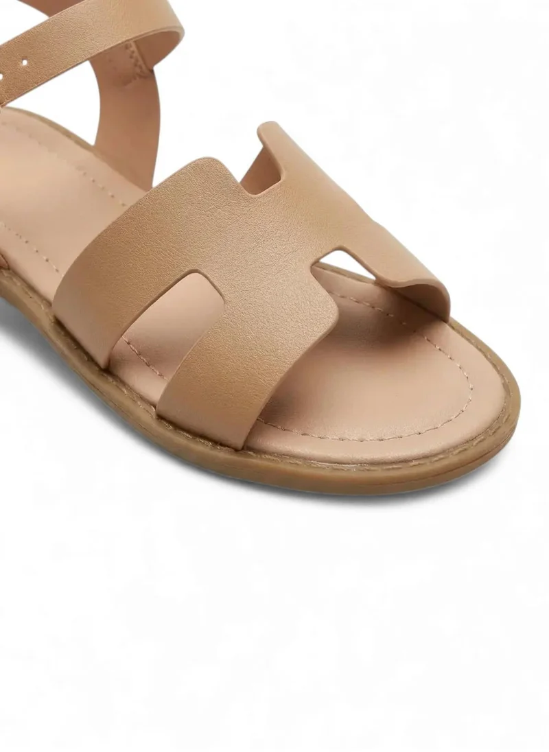 Geoomnii  Sandals for Preteen Girls – Comfortable, Lightweight & Stylish Everyday Wear for Women | Best Price UAE