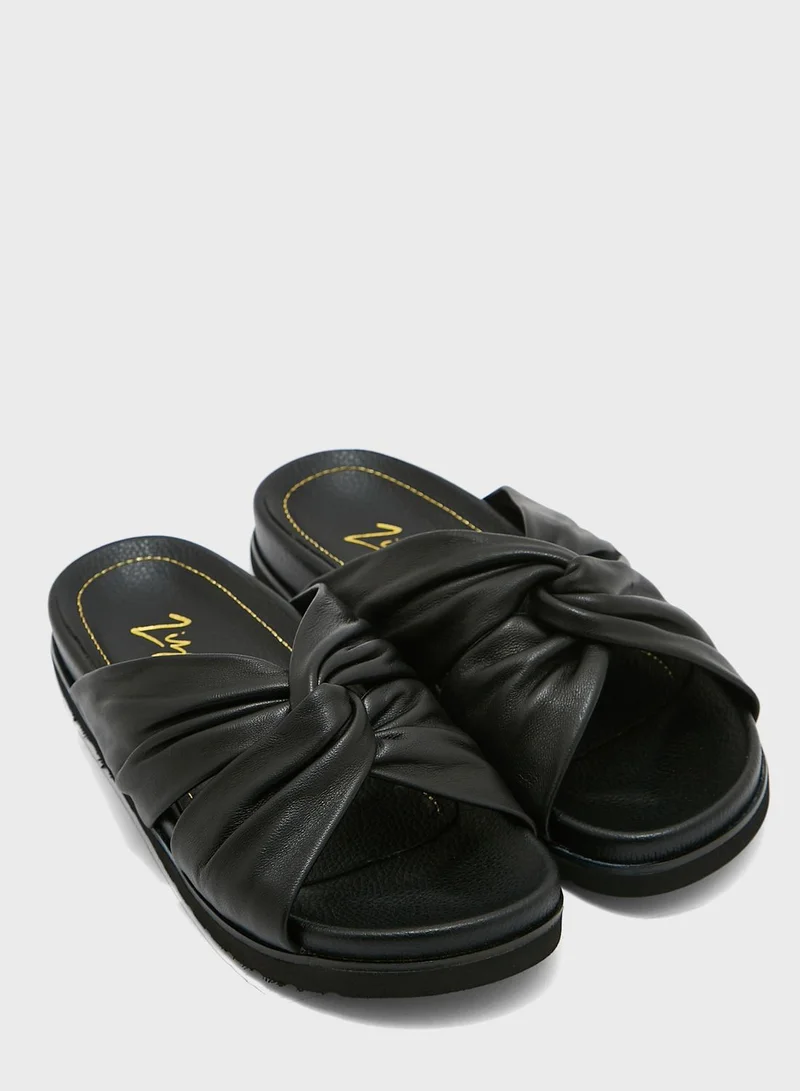 Florsheim Adelola Flat Sandals