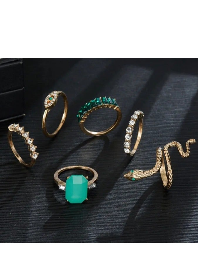 2025 Year of the Snake Ring Set Popular European and American Style Fashion Temperament Versatile Atmosphere Green Diamond Bohemian Style - Image 3