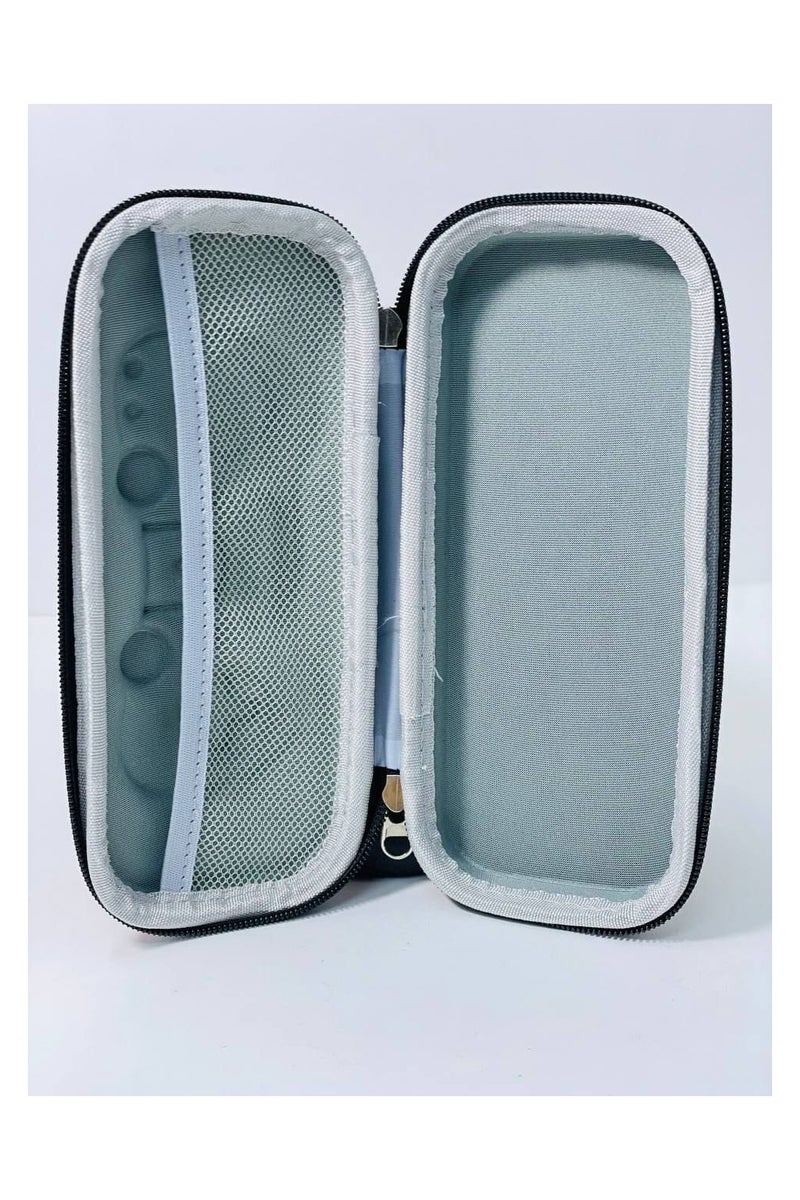 مقلمة ذراع البلاستيشن بالوش البارز الخامة القماش وش قماش 2 سوسته  بالألوان المختلفة المقاس: ١١*٢٤ سم - Image 3