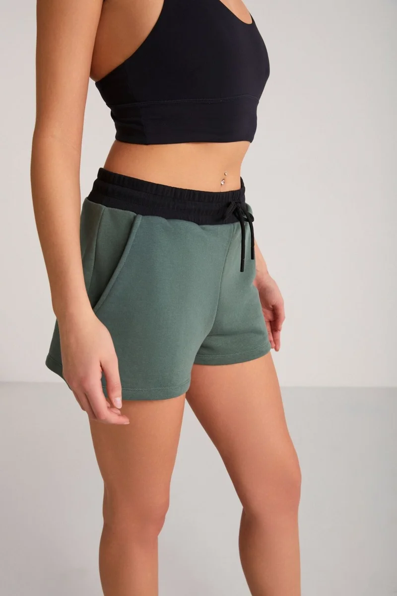 جريميلانج Doleres Women's Elastic Waist Laced Organic Cotton Relaxed Black - Green Shorts & Bermuda