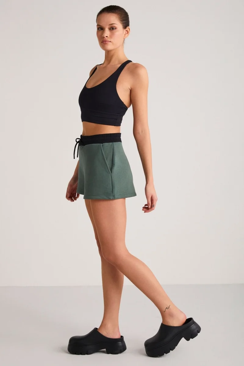 جريميلانج Doleres Women's Elastic Waist Laced Organic Cotton Relaxed Black - Green Shorts & Bermuda