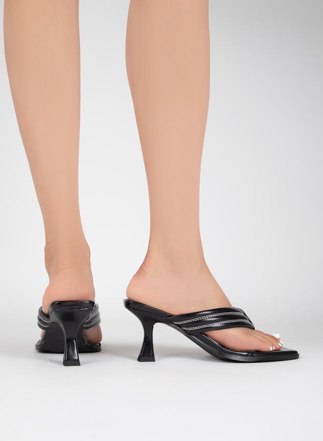RAID Textured Thong Strap Sandals by Styli  - Image 2