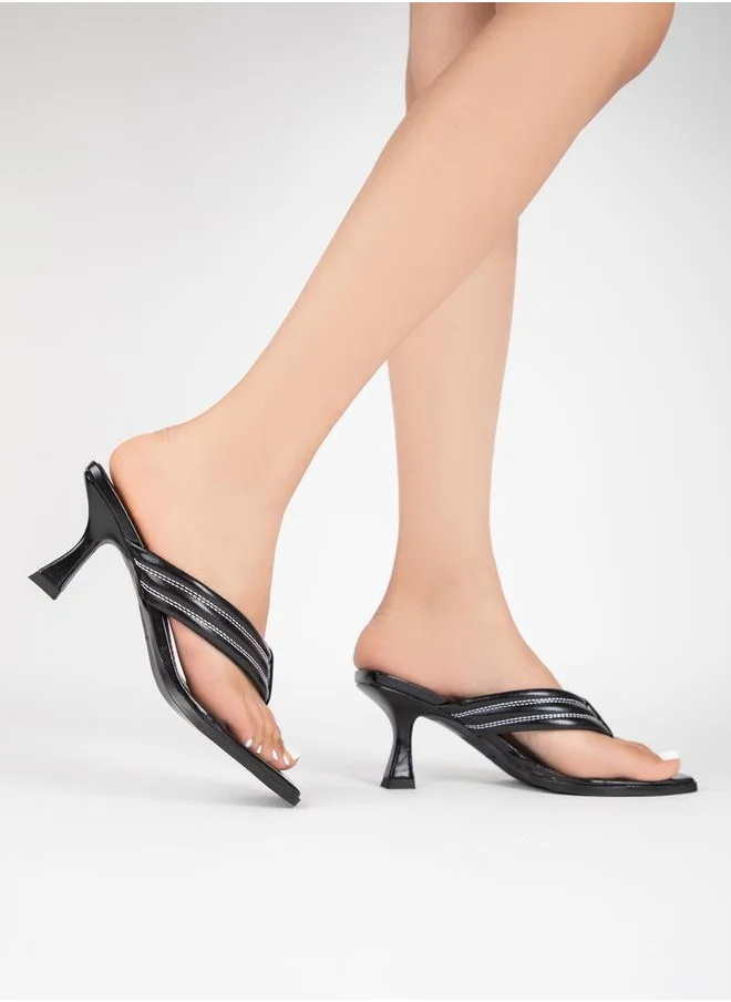 RAID Textured Thong Strap Sandals by Styli