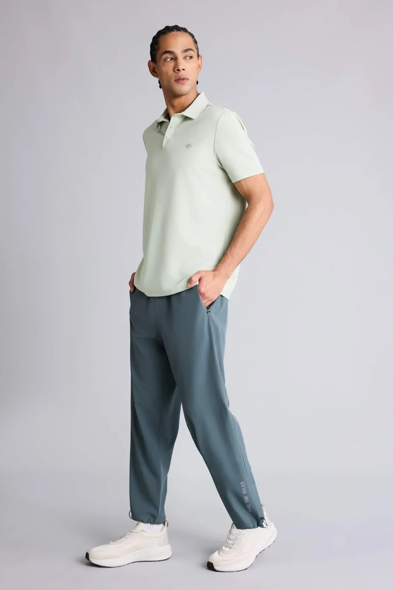 ديفاكتو Standard Fit Woven Jogger