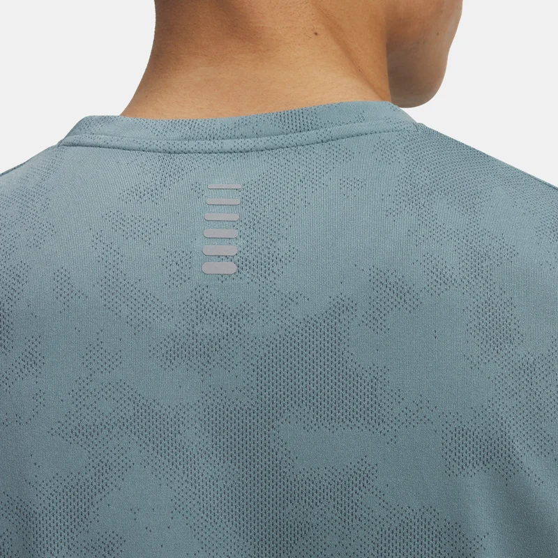 Under Armour Blue Men's Launch Camo Running T-Shirt for Men | Best Price UAE